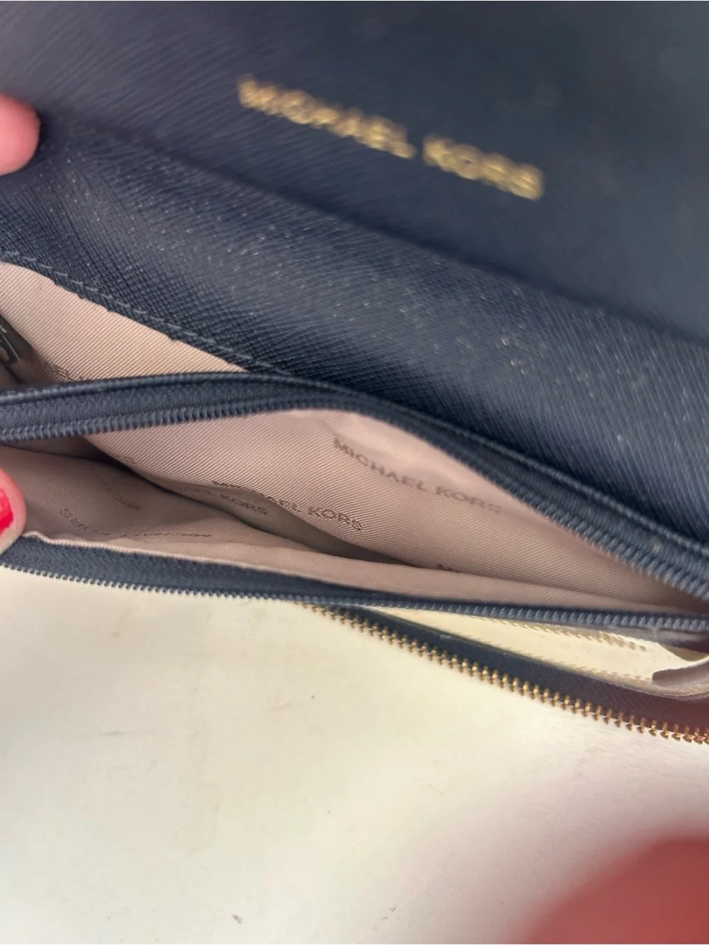 Michael Kors White & Navy Signature Logo Wristlet with Gold Plate